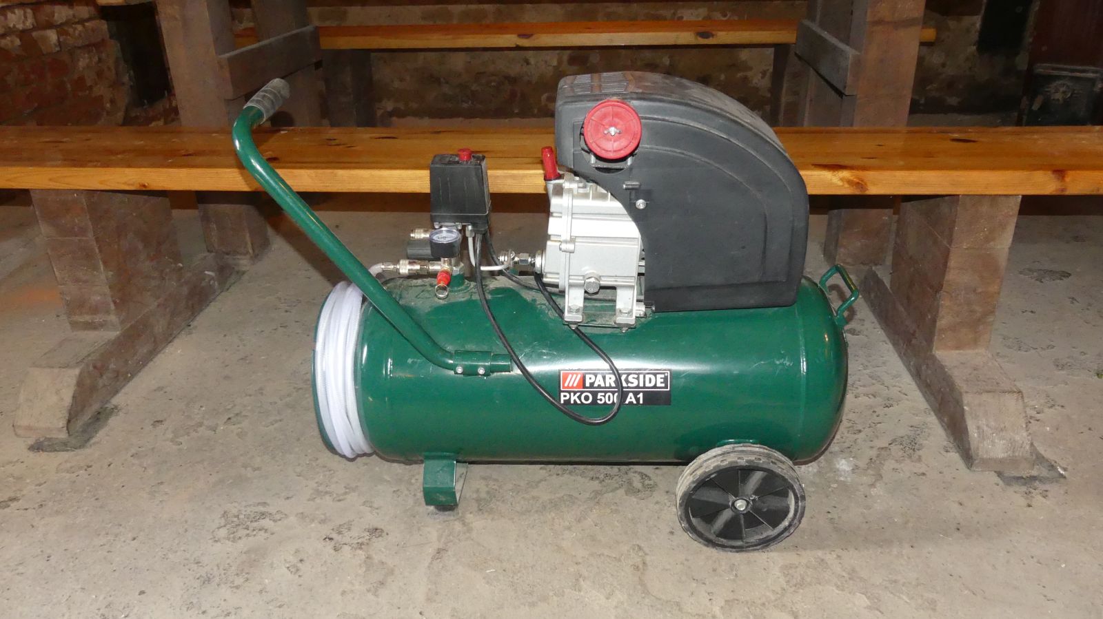 Kompresor 50 L Parkside